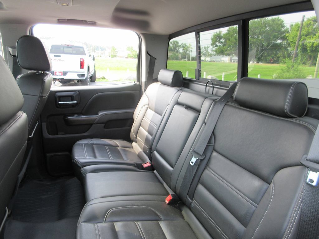 Used 2018 GMC Sierra 1500 Denali w/ Denali Ultimate Package AWD/4WD image 27