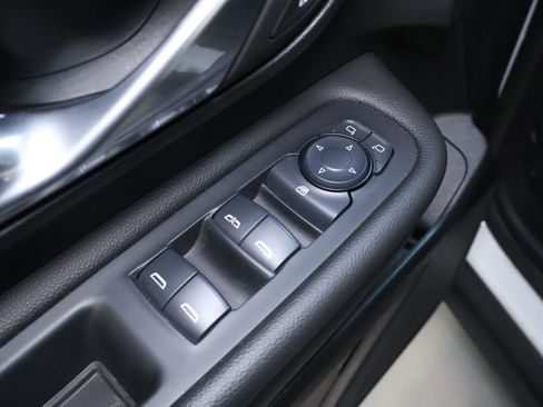 Used 2024 GMC Terrain SLE image 13