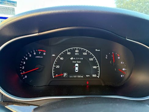 Used 2014 Kia Cadenza Premium w/ Technology Package image 13