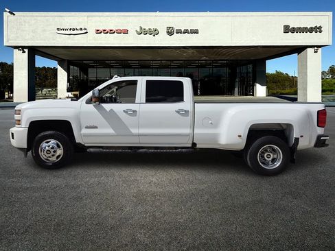 Used 2016 Chevrolet Silverado 3500 High Country w/ Duramax Plus Package image 3