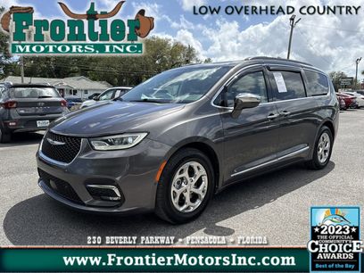Used 2022 Chrysler Pacifica Limited