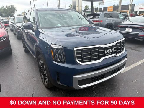Used 2025 Kia Telluride S FWD image 2