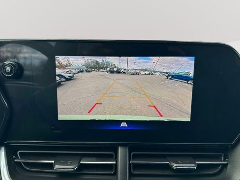 Certified 2024 Chevrolet Trax RS w/ Driver Confidence Package image 11