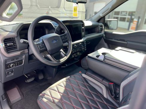 New 2025 Ford F150 XL w/ Equipment Group 103A High image 26