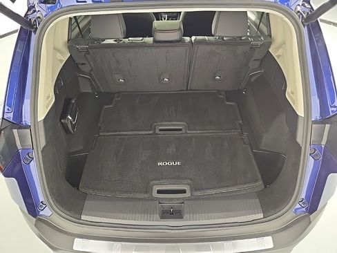 Used 2021 Nissan Rogue SL w/ Premium Package image 24