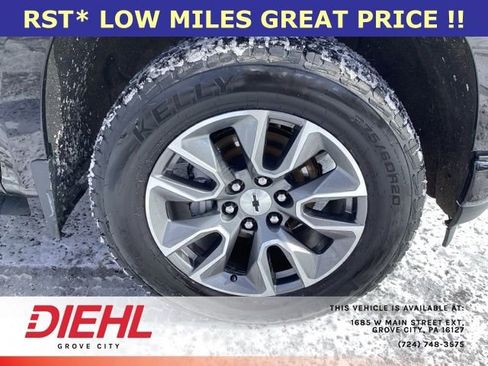 Used 2022 Chevrolet Silverado 1500 RST w/ Z71 Off-Road Package AWD/4WD image 9