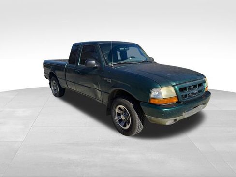 Used 2000 Ford Ranger XL image 2