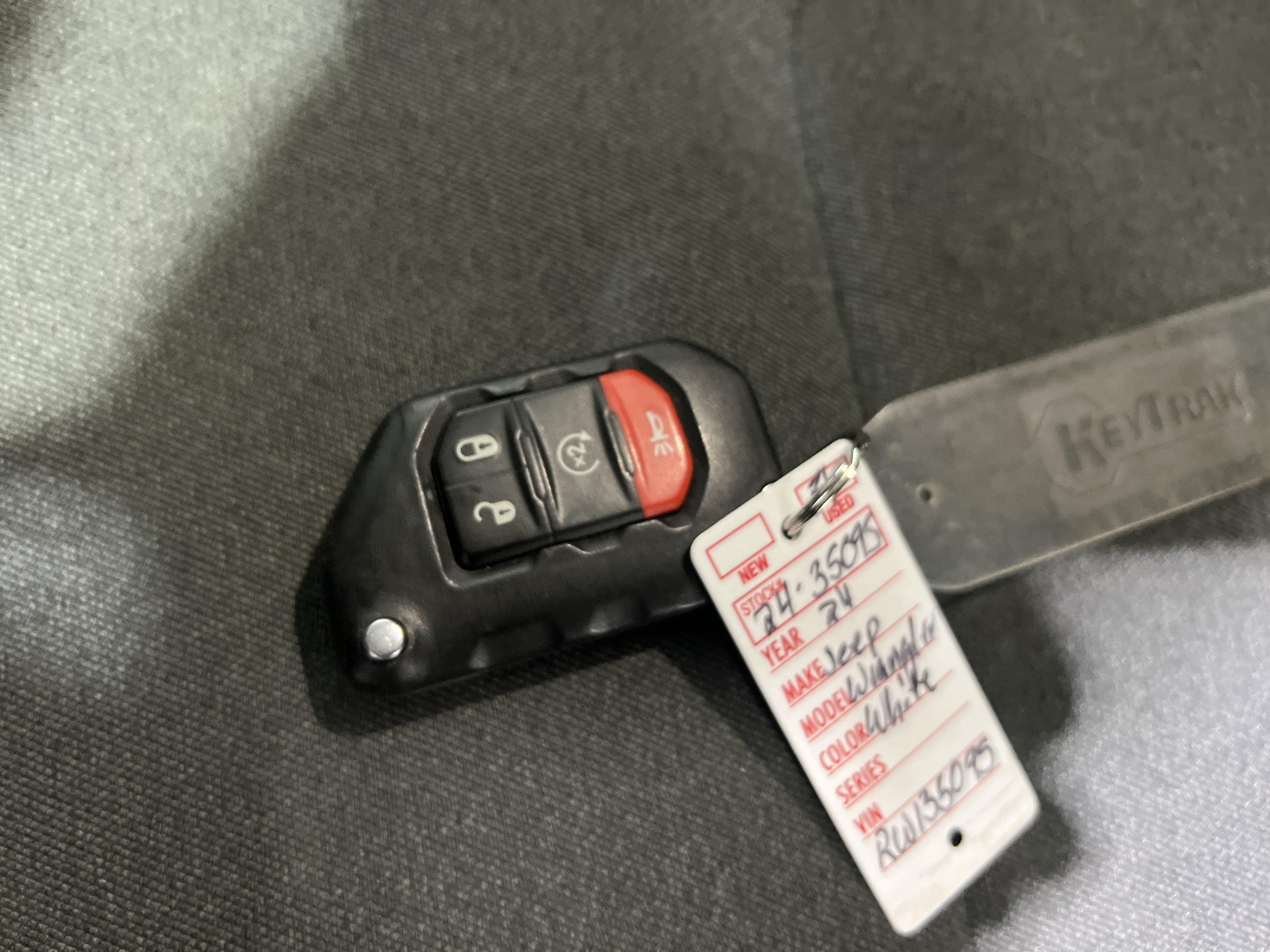 Used 2024 Jeep Wrangler Sport AWD/4WD image 13