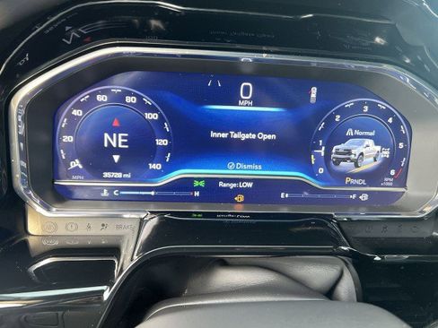 Used 2024 Chevrolet Silverado 1500 LT Trail Boss image 12