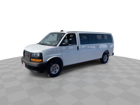 New 2025 GMC Savana 3500 LS image 4