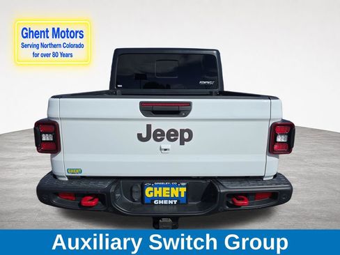 Used 2020 Jeep Gladiator Rubicon AWD/4WD image 5