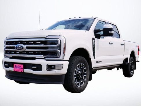 Used 2024 Ford F350 Platinum image 8