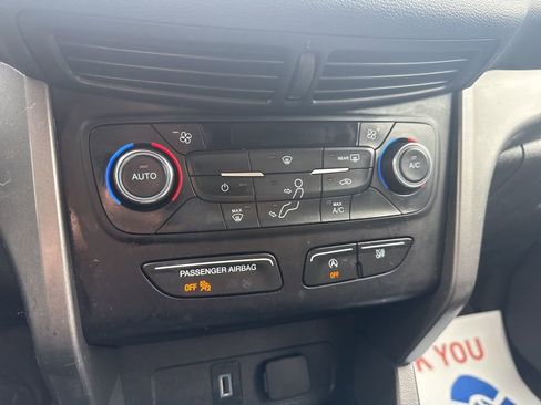 Used 2017 Ford Escape SE image 31