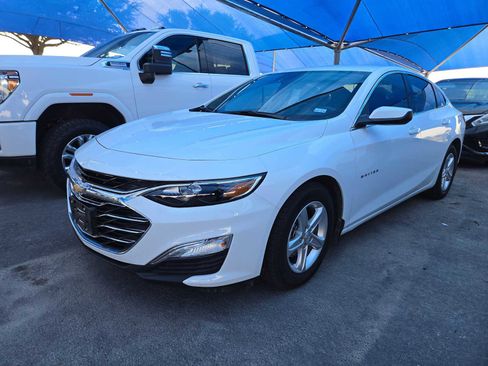 Used 2024 Chevrolet Malibu LS image 1