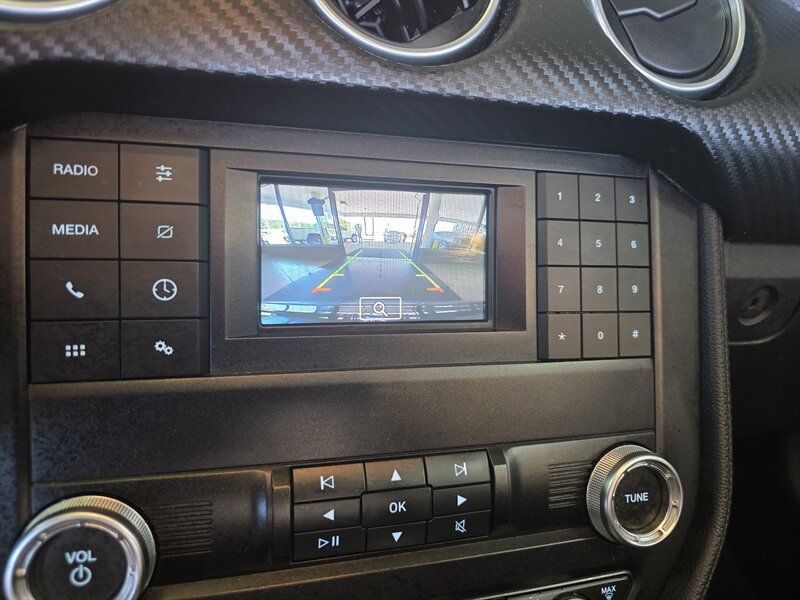 Used 2019 Ford Mustang Convertible RWD image 22