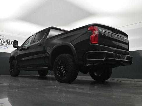 Used 2025 Chevrolet Silverado 1500 ZR2 w/ Technology Package AWD/4WD image 30