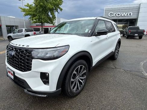 Used 2026 Ford Explorer ST-Line AWD/4WD image 1