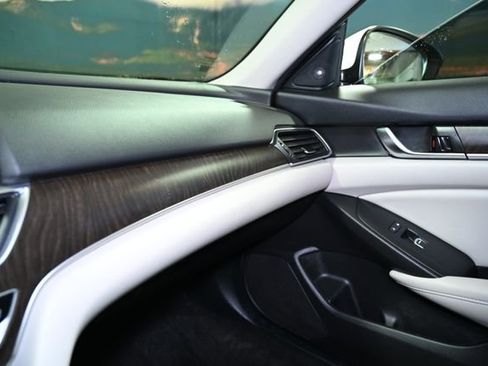 Used 2020 Honda Accord EX-L image 35