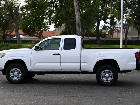 Used 2020 Toyota Tacoma SR RWD image 7