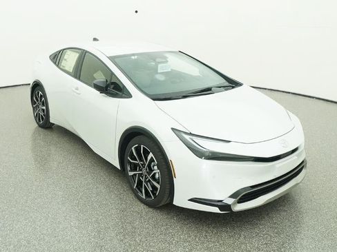 New 2026 Toyota Prius Plug-In Hybrid FWD image 13