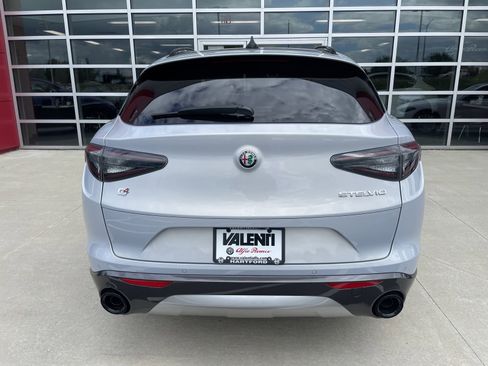 Used 2024 Alfa Romeo Stelvio Ti w/ Performance Driving Package image 11