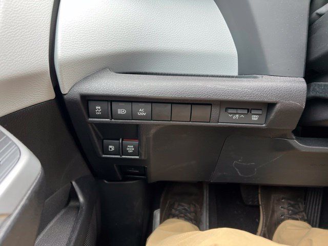 Used 2025 Toyota Sienna XLE w/ XLE Plus Package AWD/4WD image 23