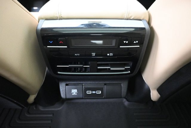 Used 2022 Acura MDX w/ Technology Package FWD image 27