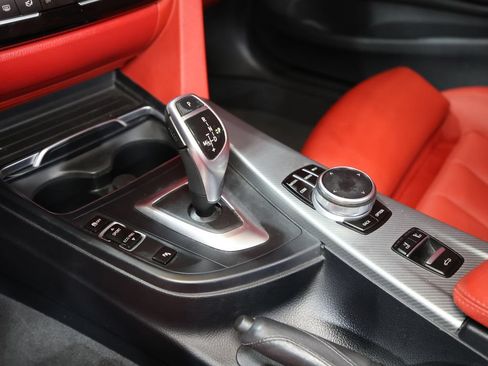 Used 2020 BMW 430i Convertible w/ M Sport Package RWD image 22