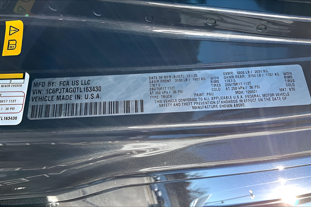 New 2026 Jeep Gladiator Sport AWD/4WD image 13