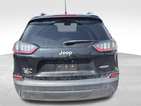 Used 2019 Jeep Cherokee Latitude w/ Popular Appearance Group AWD/4WD image 15