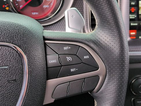 Used 2018 Dodge Charger SRT Hellcat w/ Harman/Kardon Audio Group RWD image 27