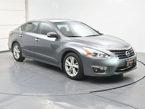 Used 2015 Nissan Altima 2.5 SL w/ Technology Package FWD image 26