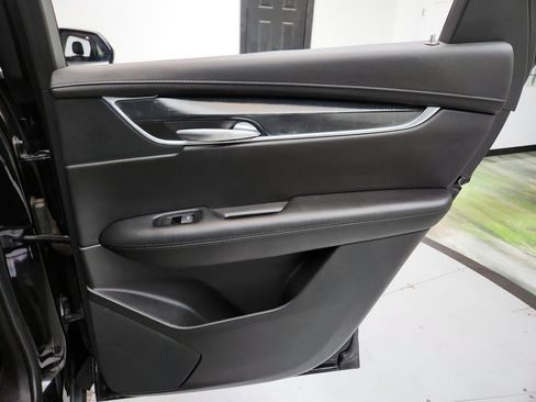 Used 2019 Cadillac XT5 Luxury FWD image 30