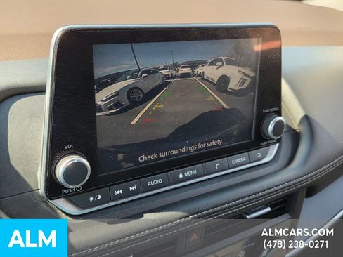 Used 2023 Nissan Rogue S image 20