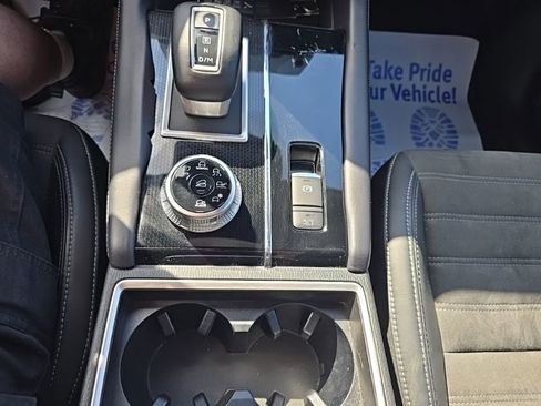 Used 2023 Mitsubishi Outlander SE AWD/4WD image 19