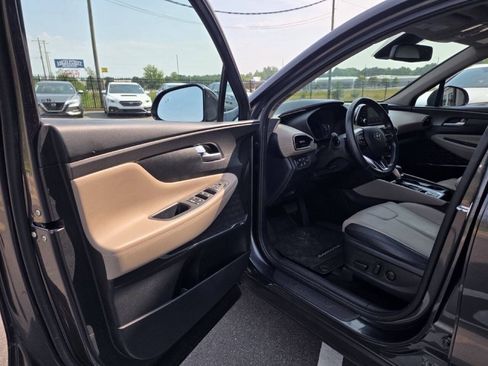 Used 2020 Hyundai Santa Fe SEL AWD/4WD image 16