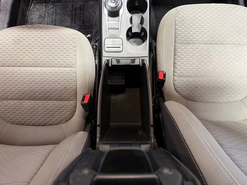 Used 2022 Ford Escape SE w/ Convenience Package image 34