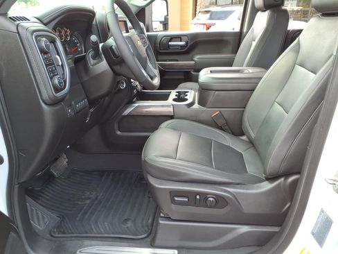 Used 2022 Chevrolet Silverado 2500 LTZ w/ LTZ Plus Package AWD/4WD image 23