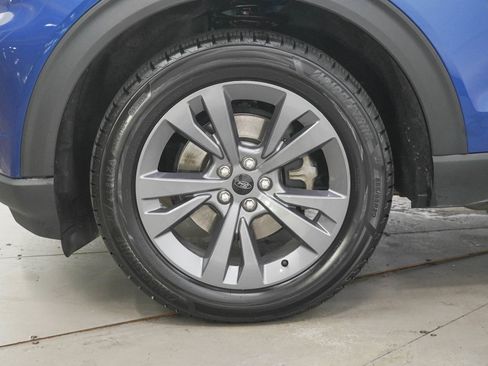 Used 2022 Ford Explorer XLT w/ XLT Sport Appearance Package AWD/4WD image 29