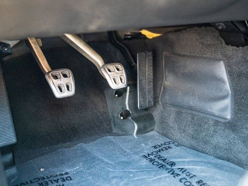 Used 2006 Chevrolet Corvette Z06 w/ Preferred Equipment Group image 95