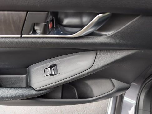 Used 2018 Honda Accord EX-L image 20