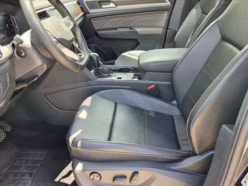 Used 2023 Volkswagen Atlas SE FWD image 15