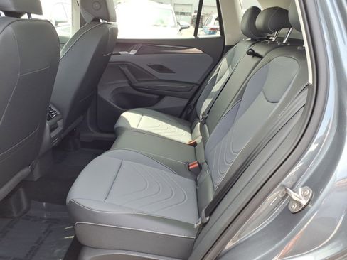 New 2026 Volkswagen Tiguan SE image 12