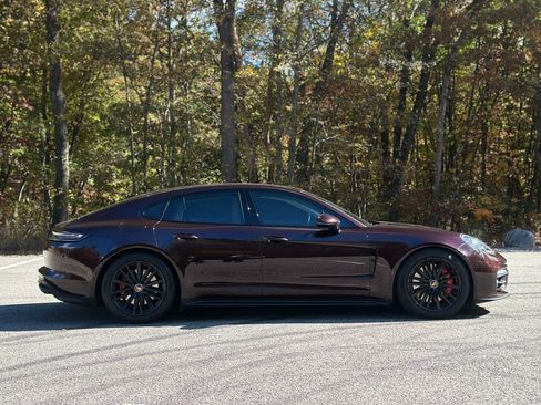 Used 2023 Porsche Panamera GTS image 8
