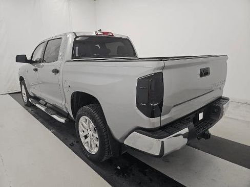 Used 2020 Toyota Tundra SR5 w/ SR5 Leather Package RWD image 4