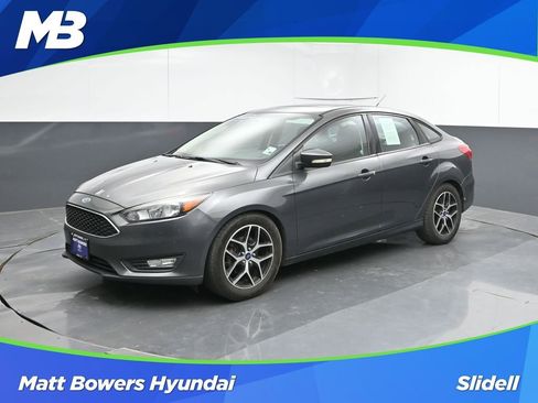 Used 2018 Ford Focus SEL image 1