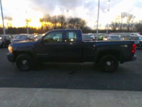 Used 2009 Chevrolet Silverado 1500 W/T image 3