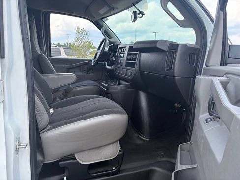 Used 2021 Chevrolet Express 2500 w/ Driver Convenience Package RWD image 31