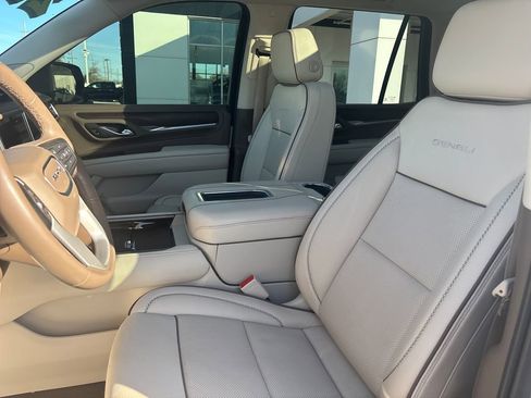 Used 2022 GMC Yukon Denali image 14