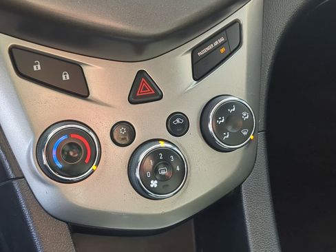 Used 2014 Chevrolet Sonic LT image 22